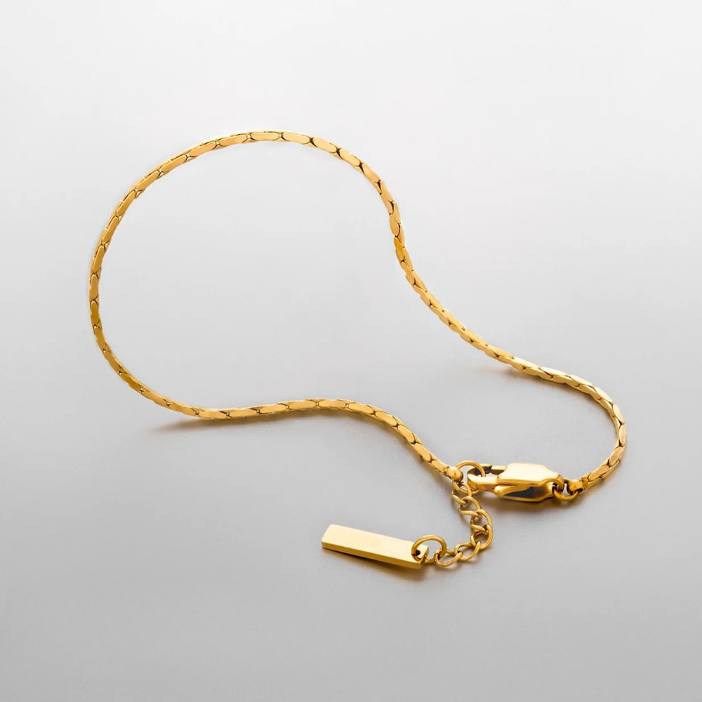 Minimal Wire Bracelet