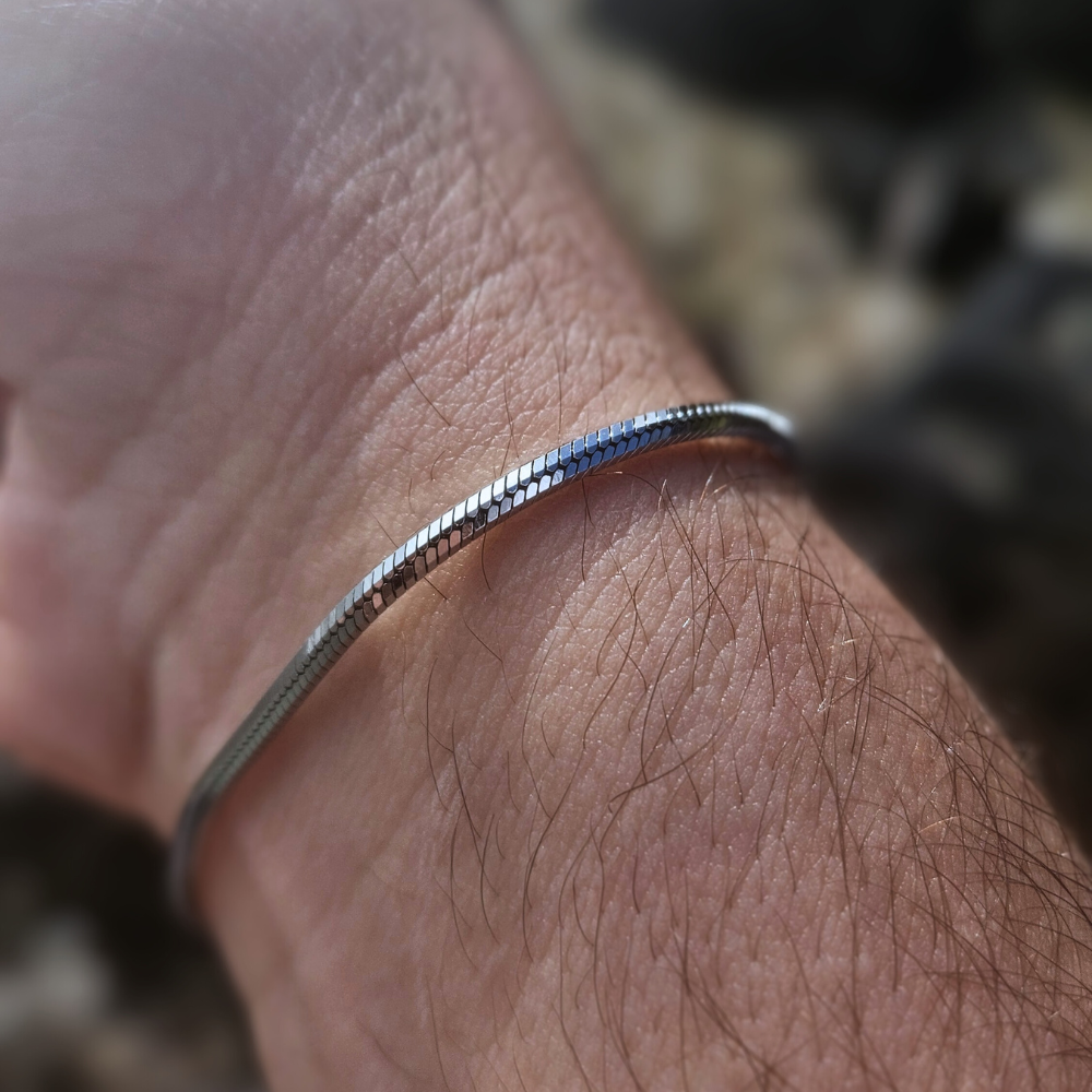 Minimal Octagonal Bracelet
